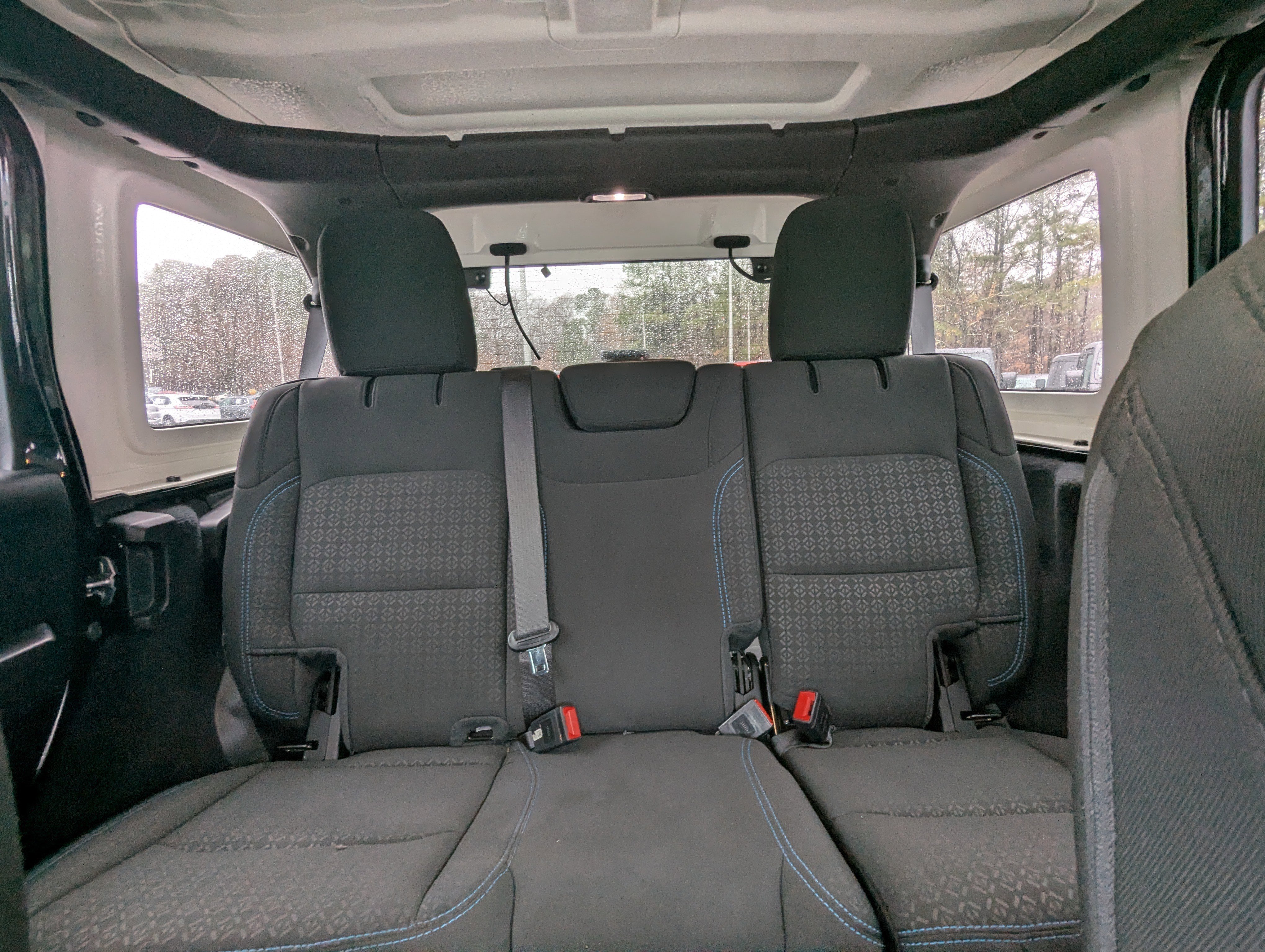 Used 2021 Jeep Wrangler Islander image 10