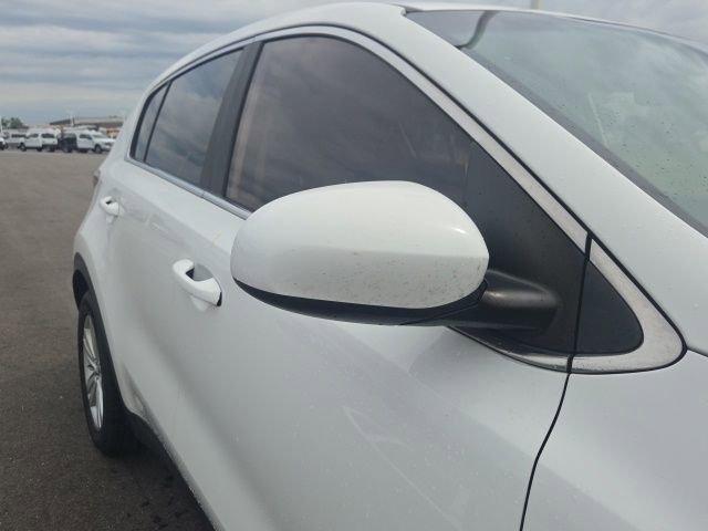 Used 2017 Kia Sportage LX FWD image 5