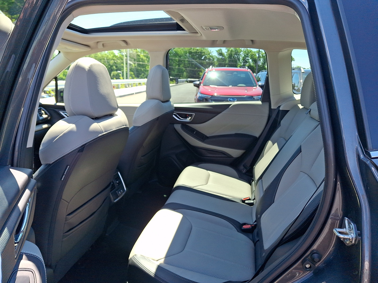 Certified 2023 Subaru Forester Limited AWD/4WD image 10
