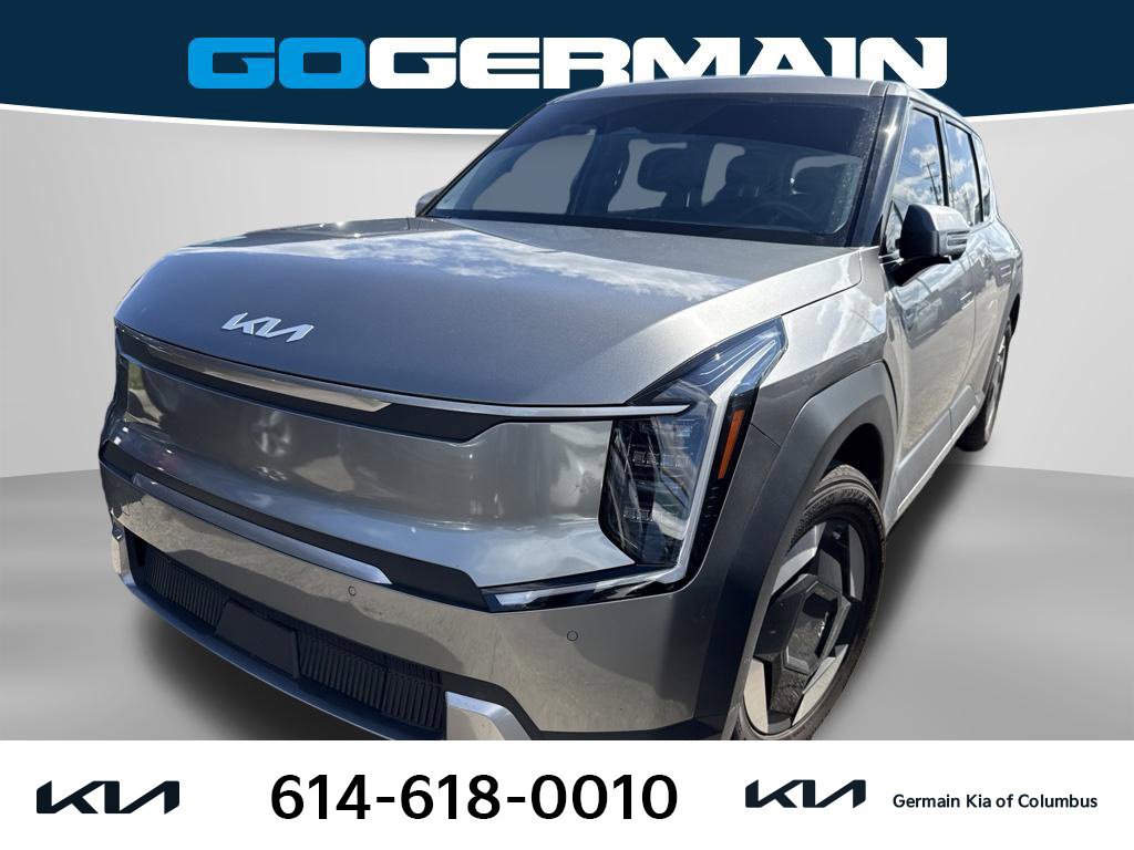 Certified 2024 Kia EV9 Light RWD image 1