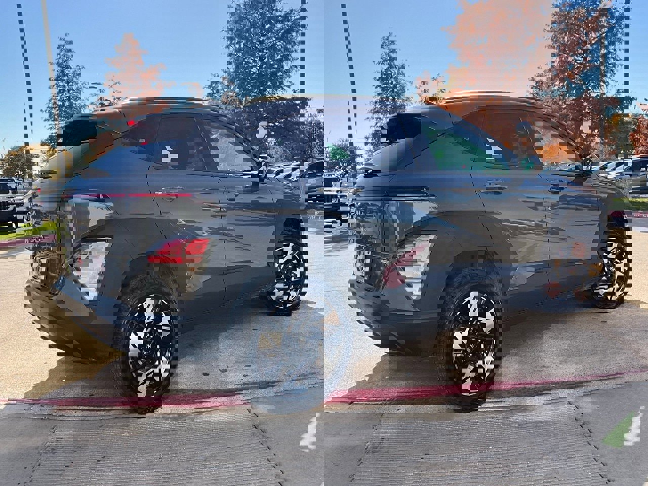 Used 2025 Hyundai Kona SEL image 6