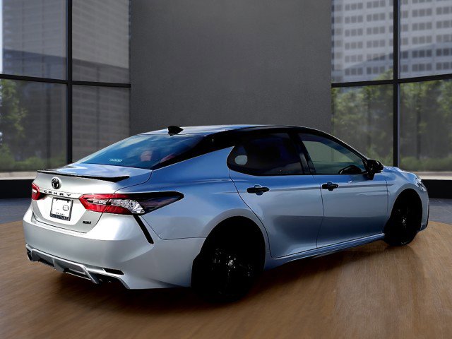 Used 2023 Toyota Camry XSE image 5