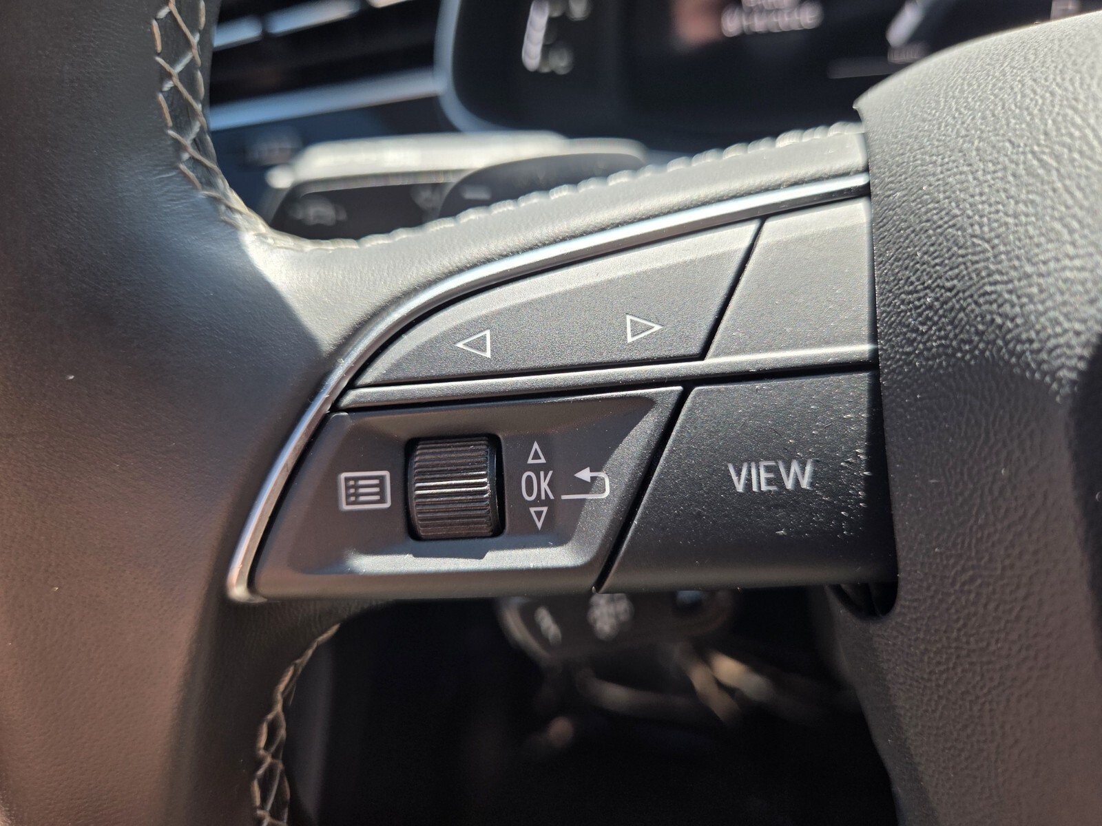 Used 2023 Audi Q8 Premium Plus AWD/4WD image 29