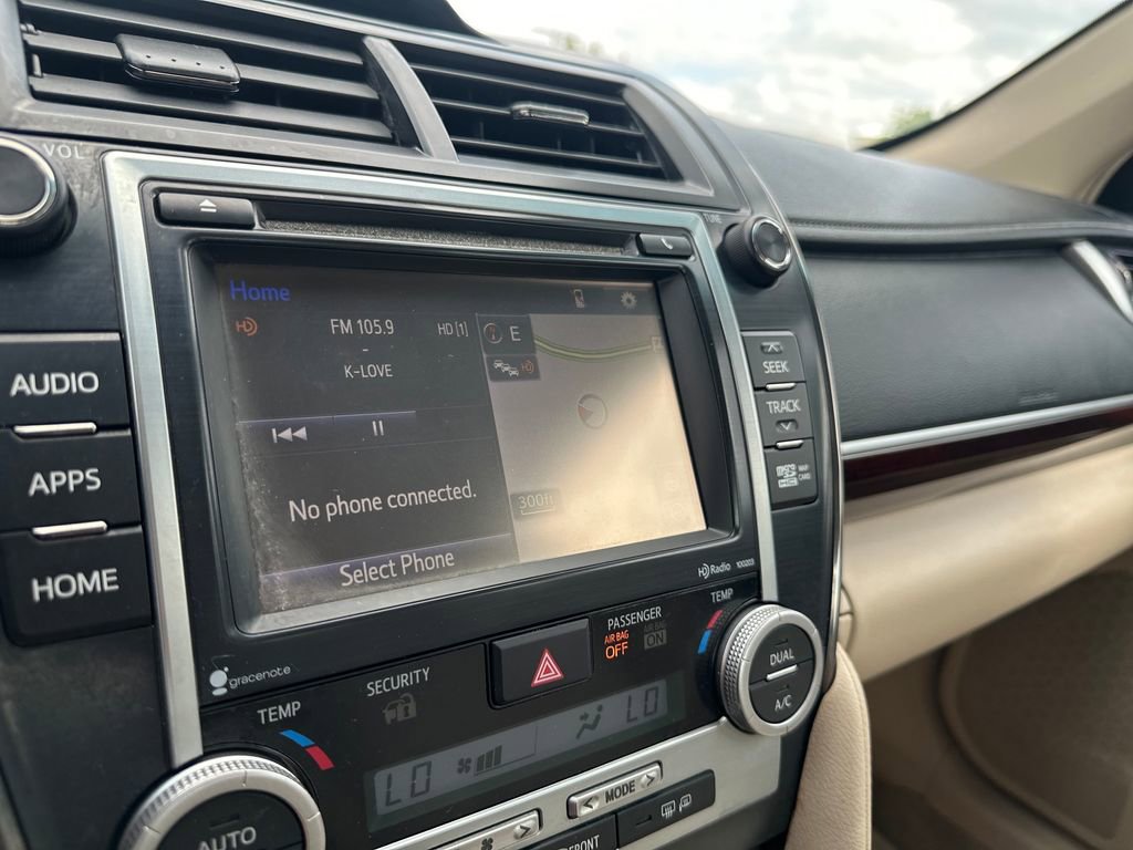 Used 2014 Toyota Camry XLE w/ Convenience Package FWD image 35