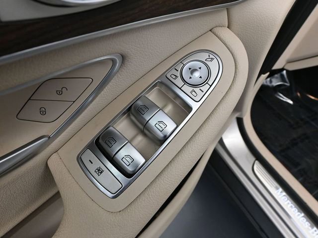 Used 2021 Mercedes-Benz GLC 300 4MATIC image 19