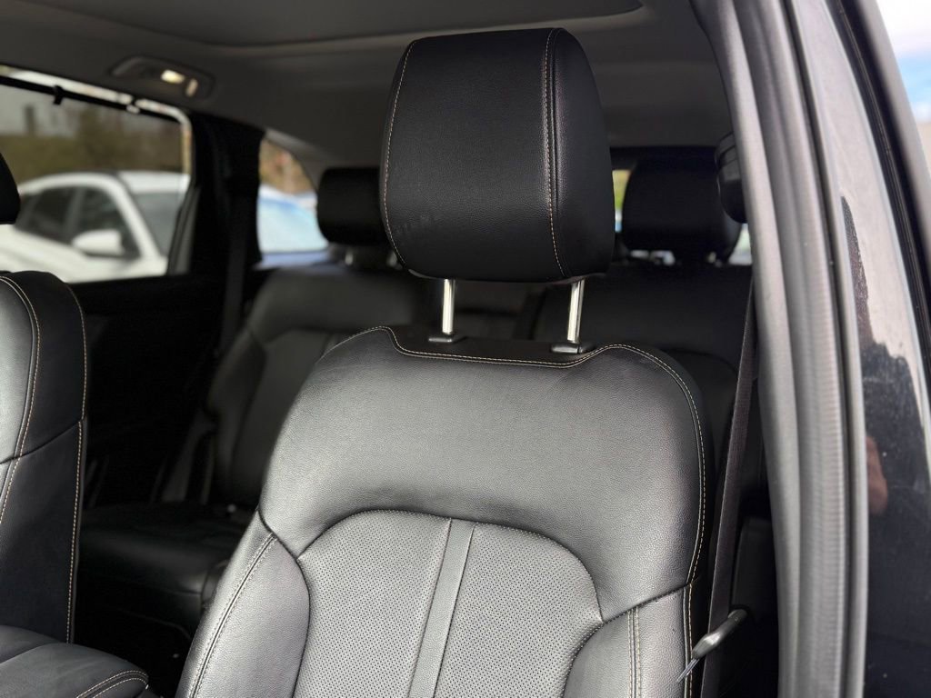 Used 2024 MAZDA CX-90 3.3 Turbo w/ Premium Package image 12