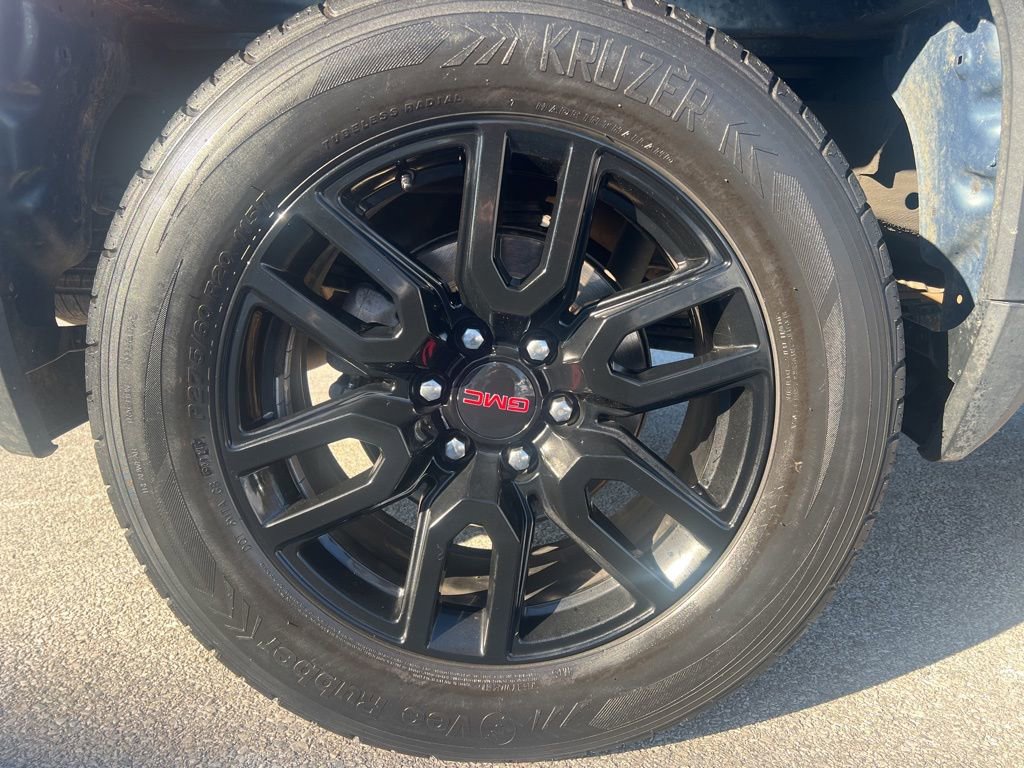 Used 2024 GMC Sierra 1500 Elevation image 3