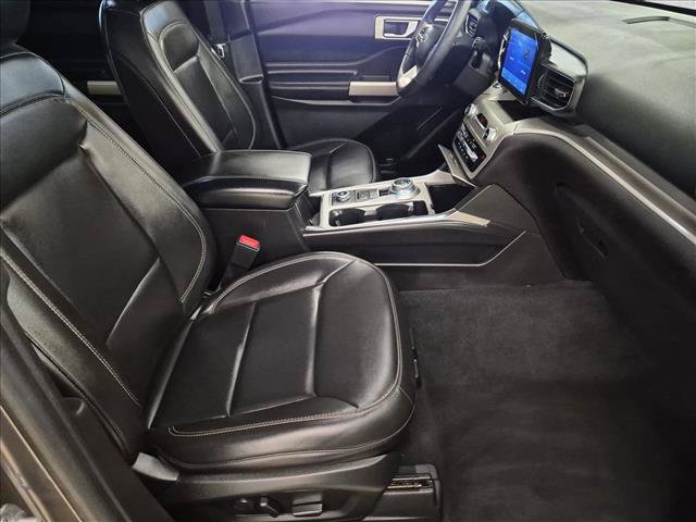 Used 2022 Ford Explorer XLT w/ Equipment Group 202A AWD/4WD image 21