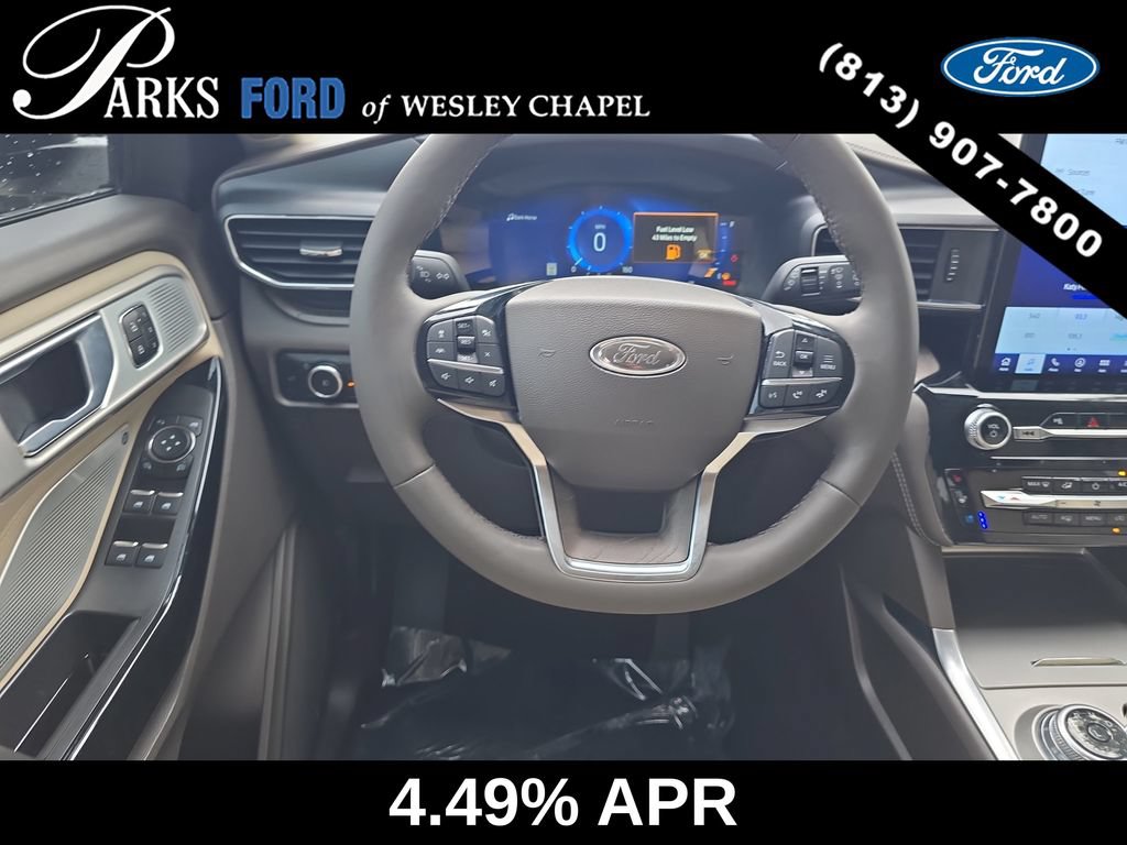 Certified 2024 Ford Explorer Platinum w/ Technology Package AWD/4WD image 12
