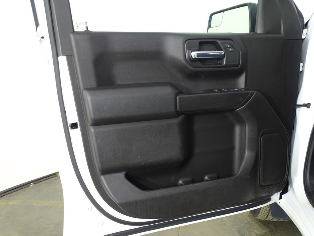 Used 2020 Chevrolet Silverado 1500 Custom w/ Custom Value Package image 14