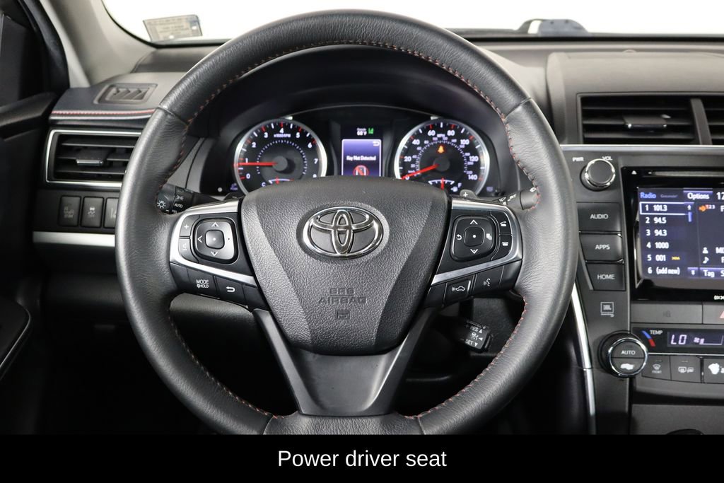 Used 2017 Toyota Camry XSE w/ Moonroof Package image 7