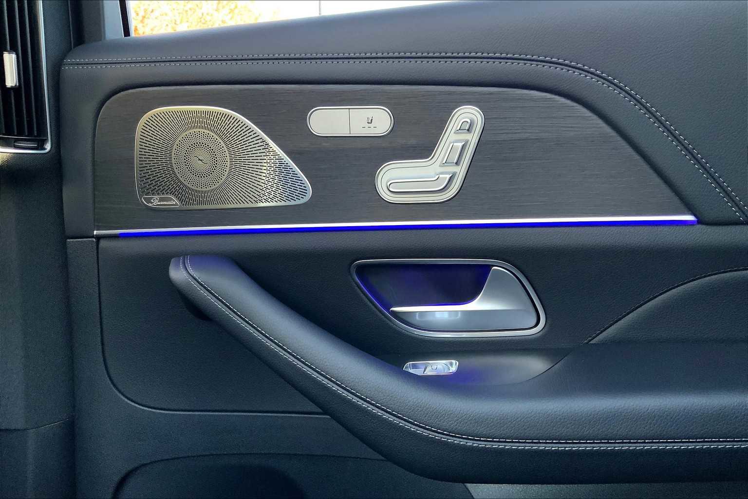 New 2026 Mercedes-Benz GLS 450 4MATIC image 23