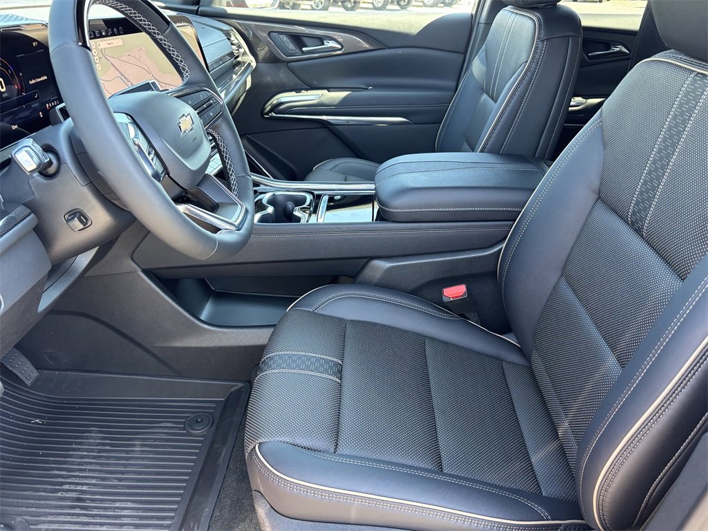 New 2026 Chevrolet Traverse High Country w/ LPO, Floor Liner Package image 13