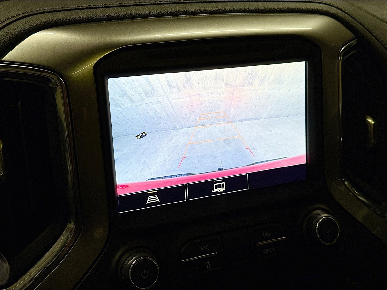 Used 2021 Chevrolet Silverado 1500 LT Trail Boss w/ Convenience Package II image 17