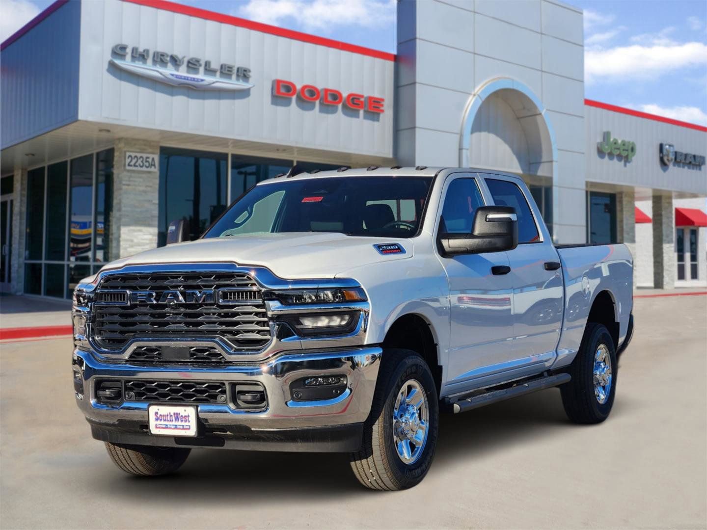 New 2026 RAM 2500 Tradesman AWD/4WD image 2