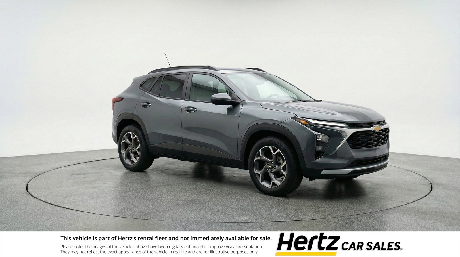 Used 2025 Chevrolet Trax LT image 1