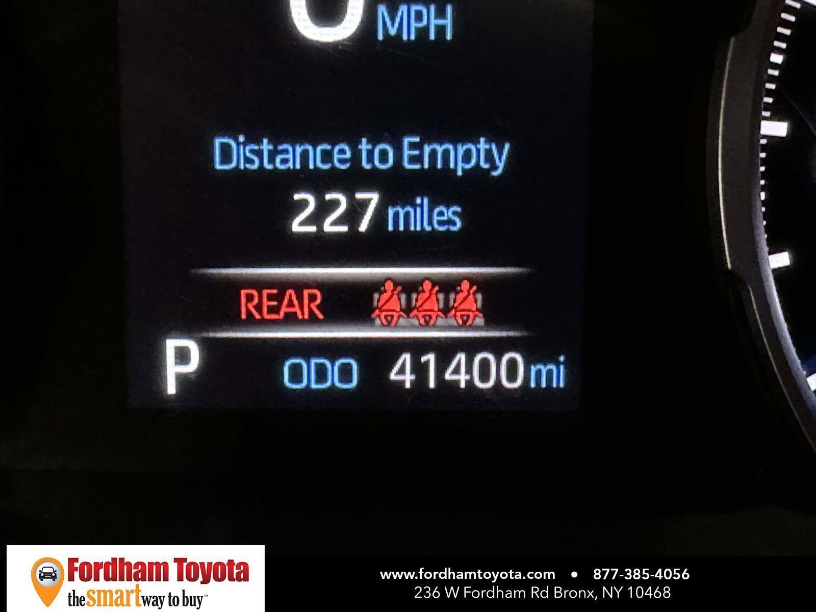 Used 2022 Toyota RAV4 LE AWD/4WD image 32