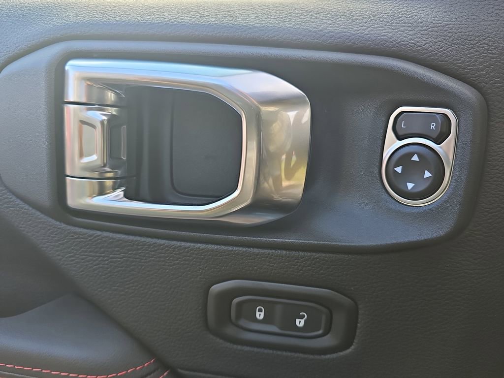 New 2026 Jeep Wrangler Unlimited Rubicon w/ Safety Group image 27