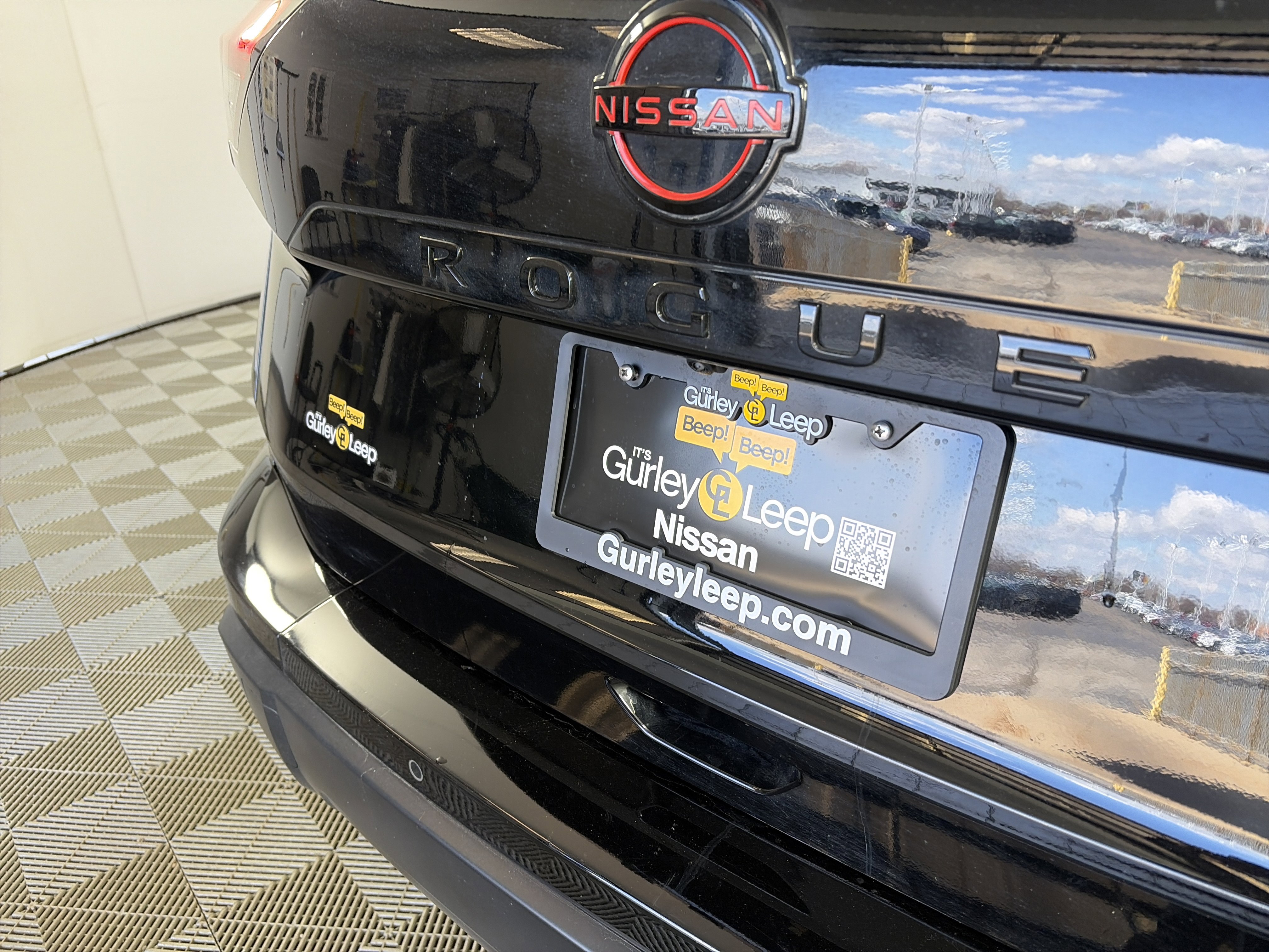 Certified 2025 Nissan Rogue SV w/ Rock Creek Premium Package image 16