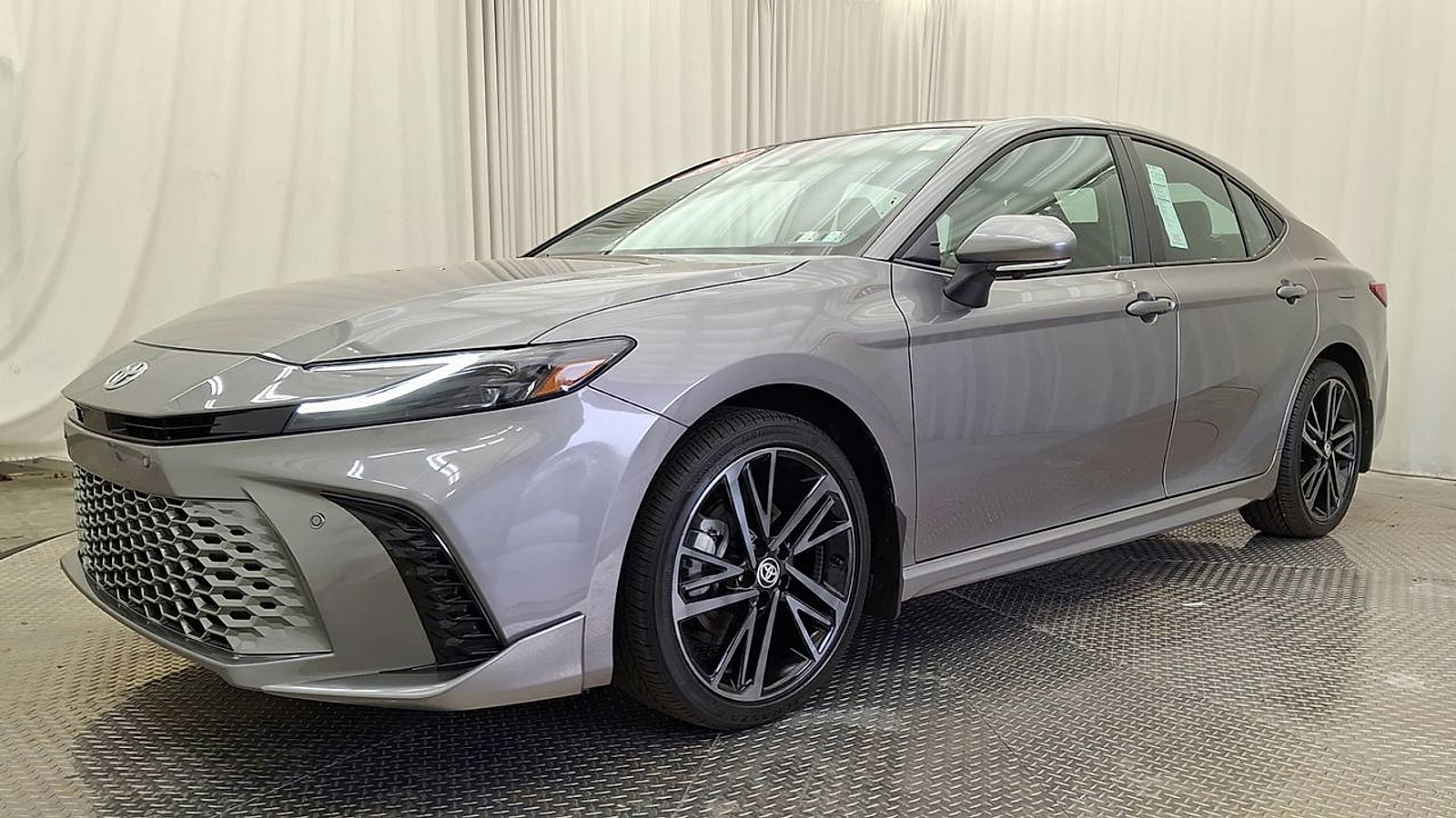 Used 2026 Toyota Camry XSE w/ Premium Plus Package AWD/4WD image 7