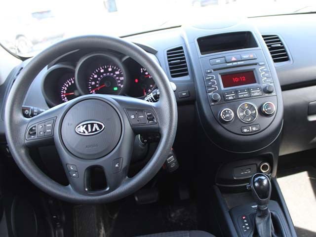 Used 2012 Kia Soul FWD image 10