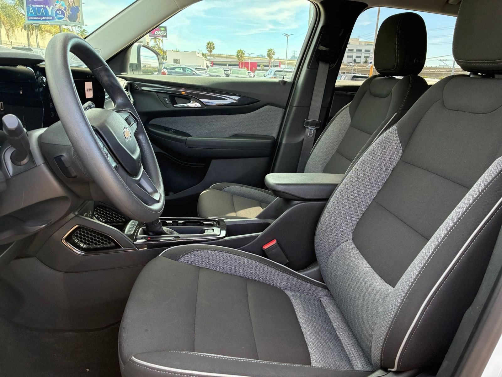 Used 2025 Chevrolet TrailBlazer LT image 25