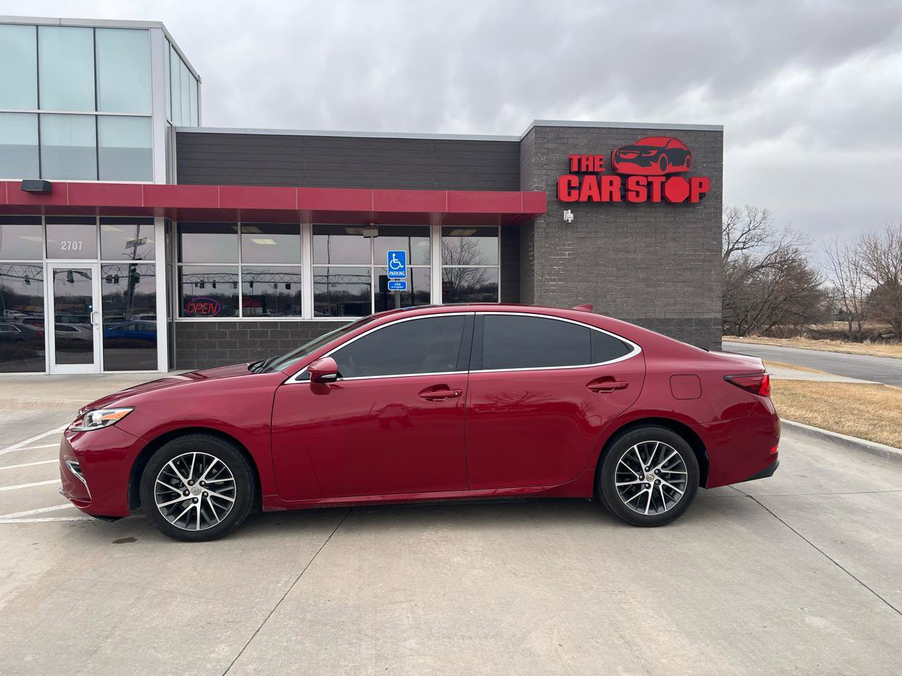 Used 2017 Lexus ES 350 w/ Premium Package