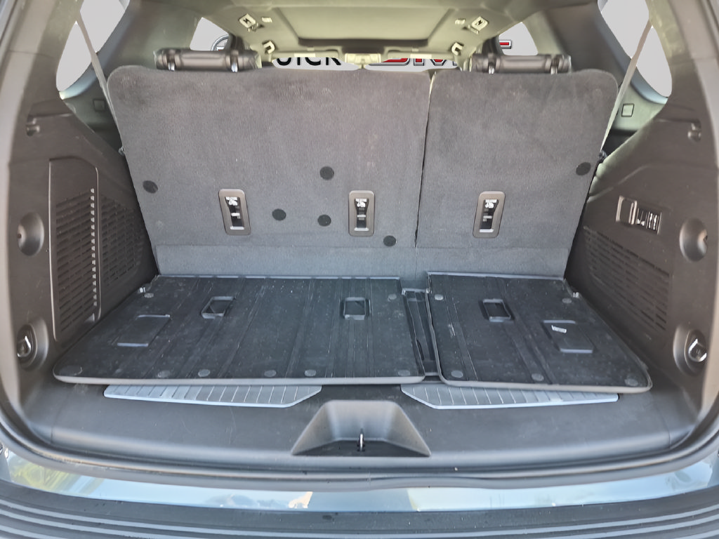 Used 2021 Chevrolet Tahoe RST w/ Luxury Package RWD image 43