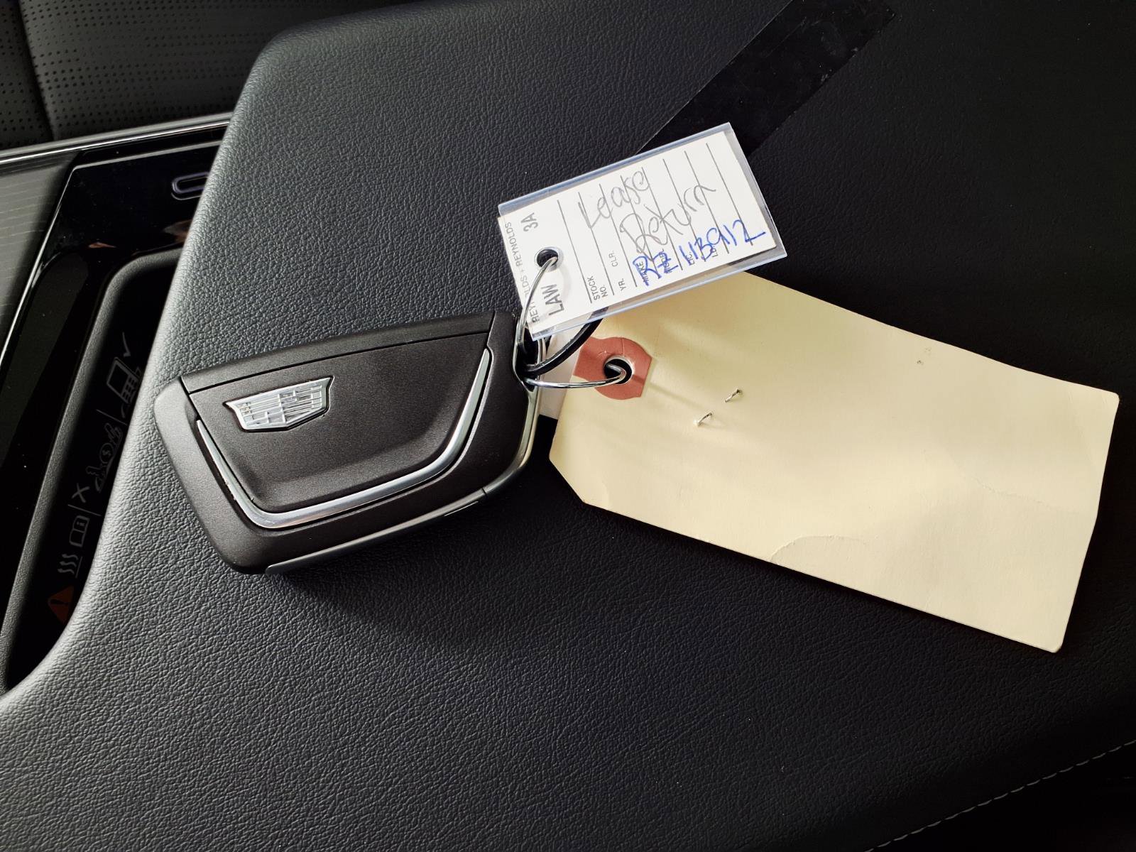 Certified 2024 Cadillac Lyriq Luxury AWD/4WD image 23