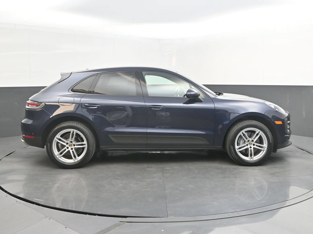Certified 2021 Porsche Macan AWD/4WD image 8
