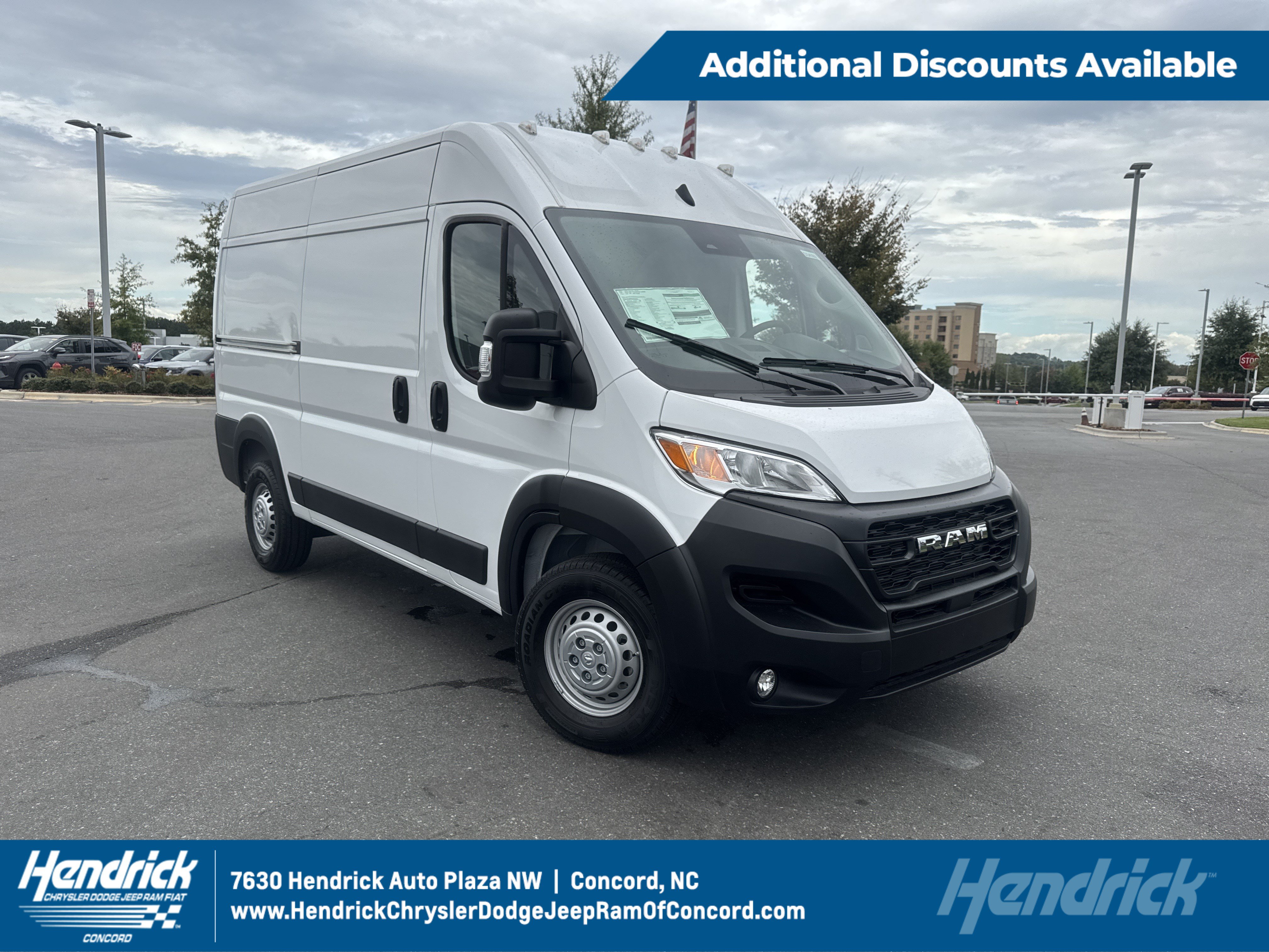 New 2025 RAM ProMaster 3500 w/ Premium Convenience Group FWD image 1