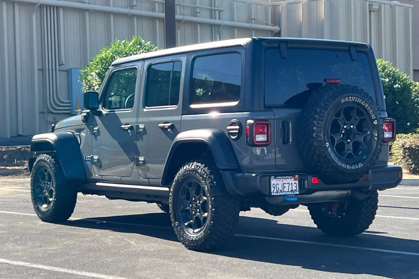 Used 2023 Jeep Wrangler Unlimited w/ 8.4" Radio Group AWD/4WD image 6