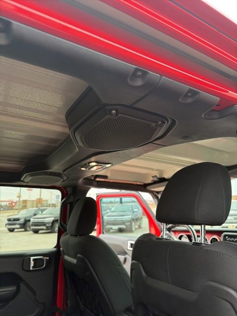 Used 2022 Jeep Wrangler Unlimited Rubicon w/ Cold Weather Group image 22