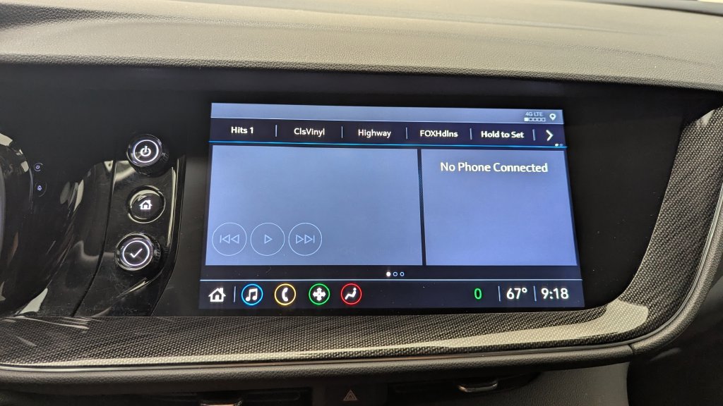 Used 2021 Buick Envision Essence FWD image 13