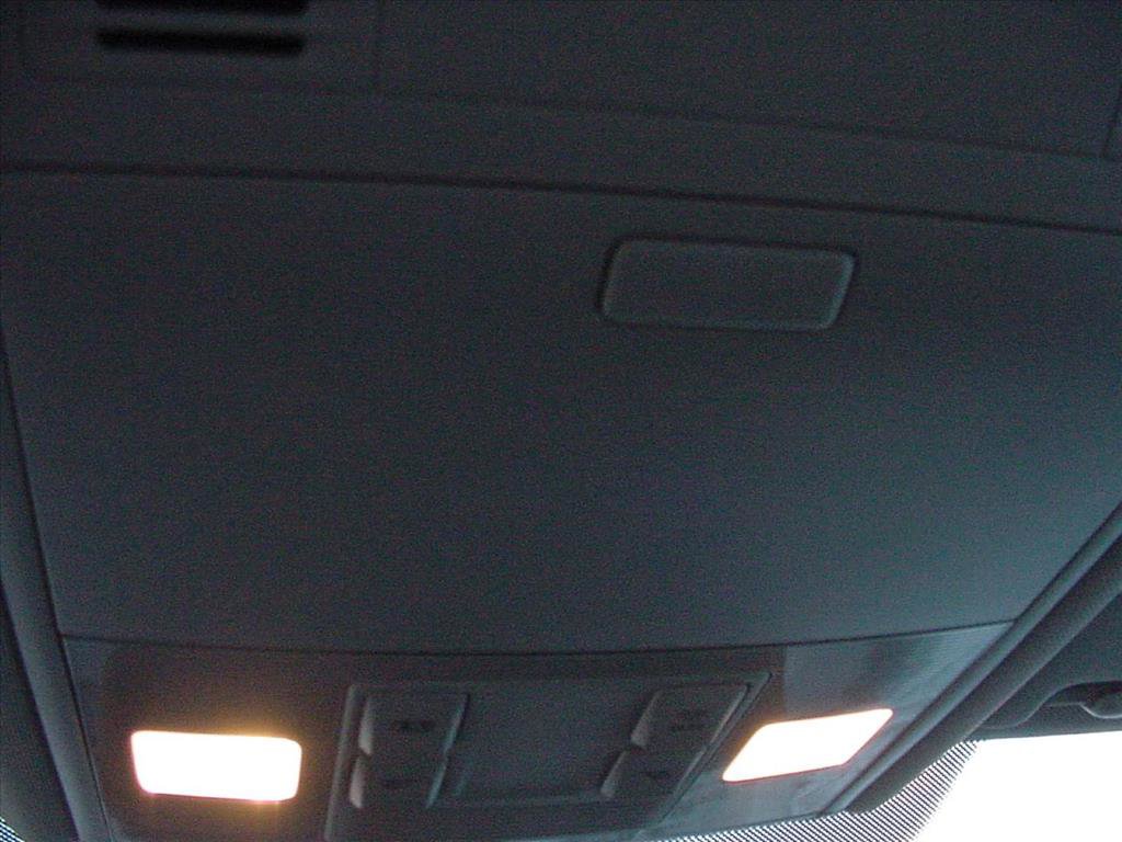 Used 2019 Volkswagen Golf S image 23