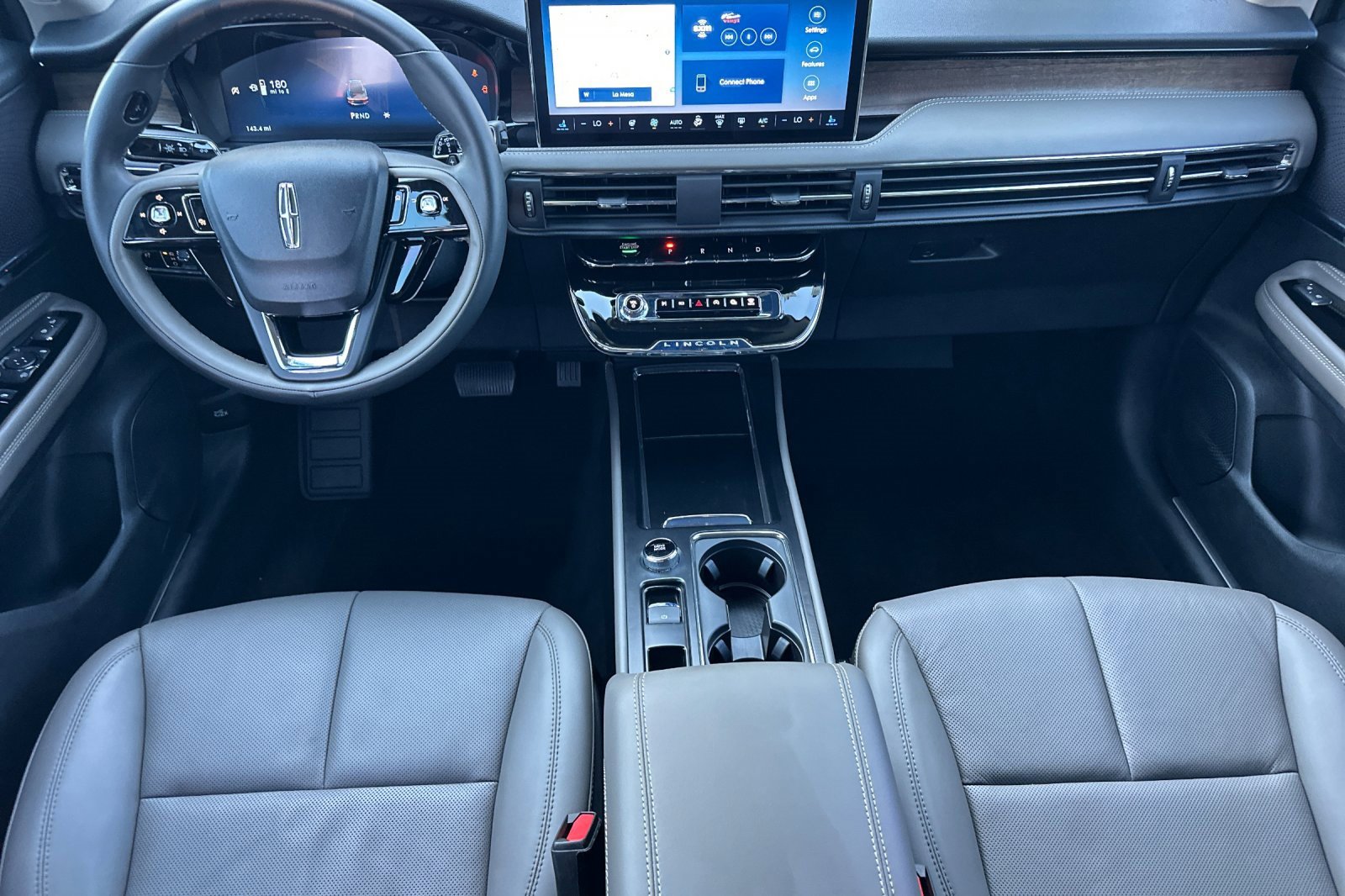 New 2025 Lincoln Corsair Reserve image 12