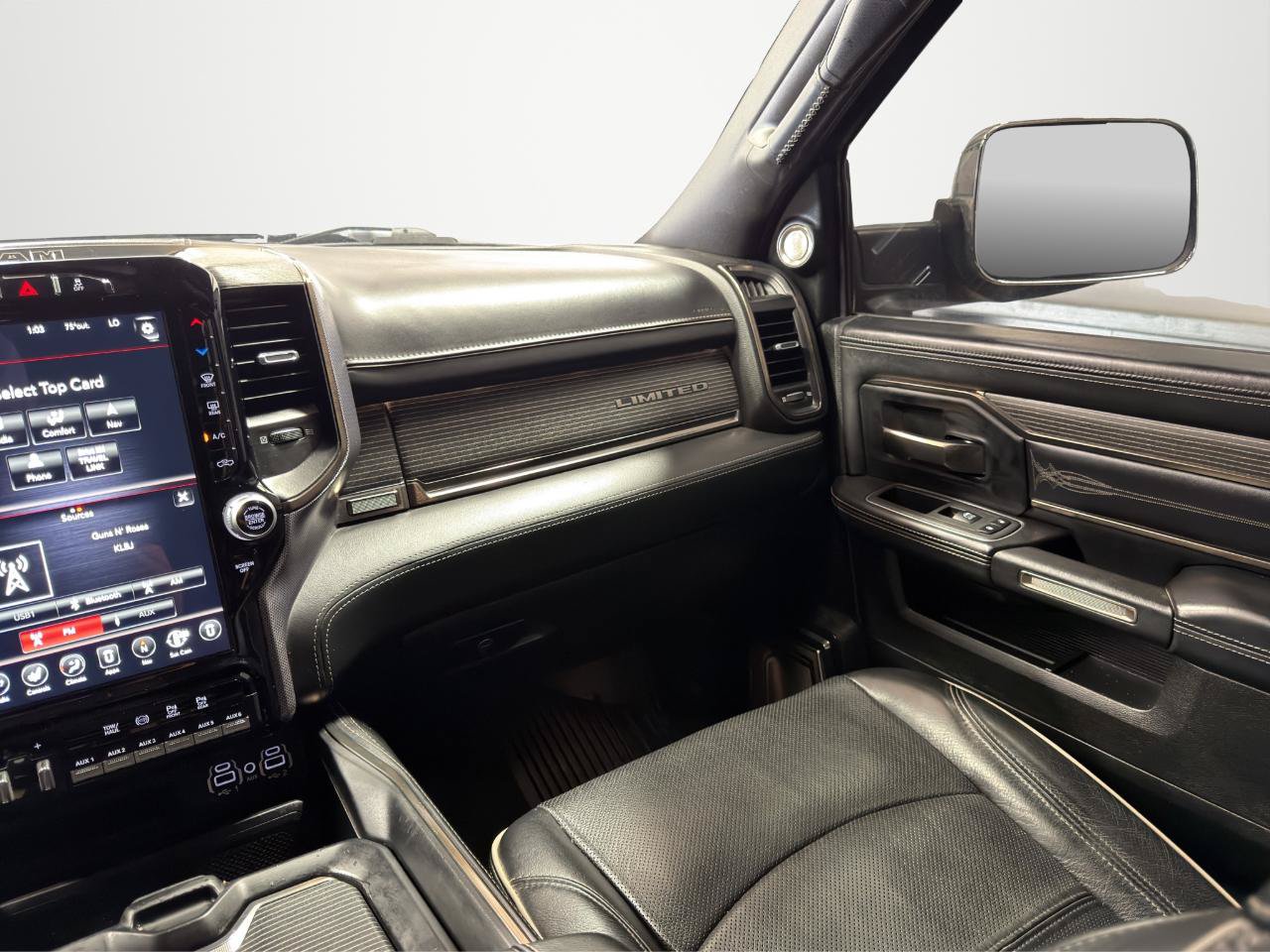 Used 2021 RAM 2500 Limited AWD/4WD image 24