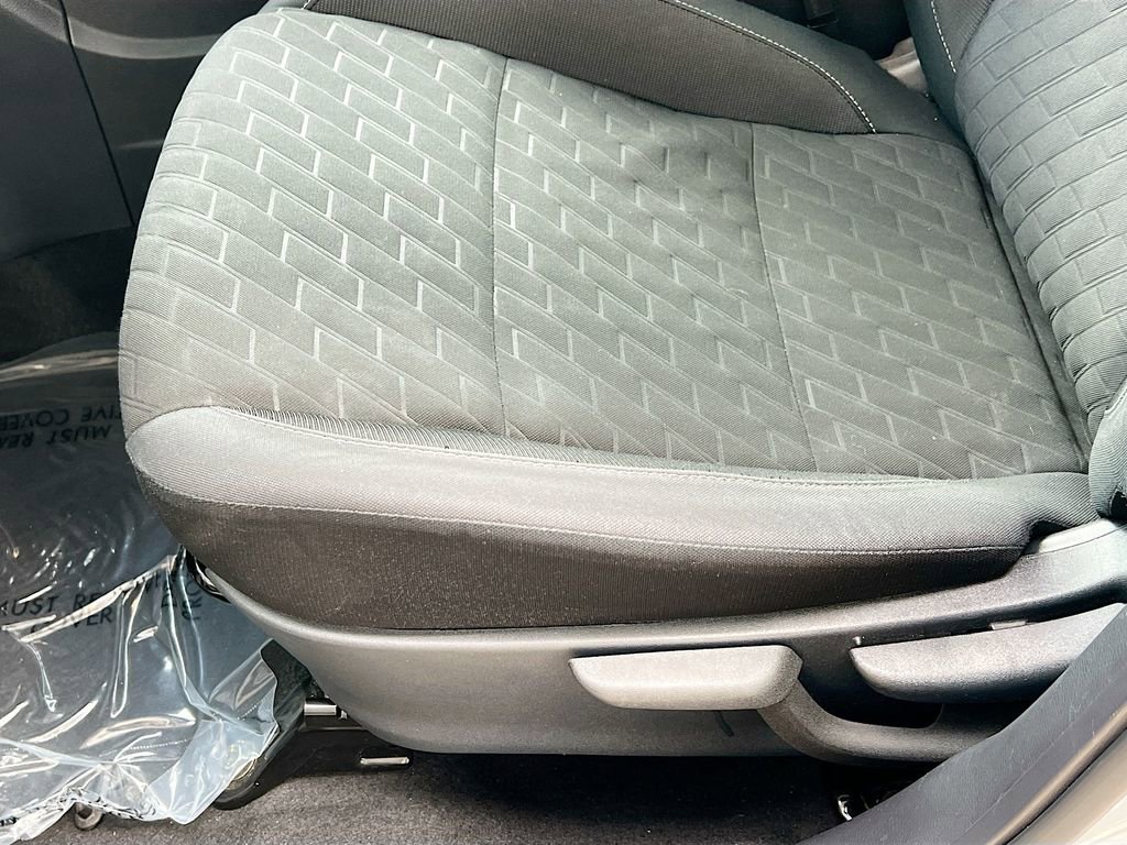 Used 2023 Nissan Kicks SV image 17