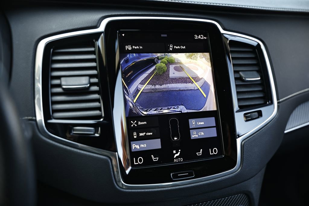 Used 2019 Volvo XC90 T5 R-Design w/ Advanced Package AWD/4WD image 37