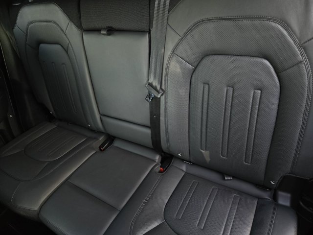 Used 2023 Land Rover Defender 110 X AWD/4WD image 14
