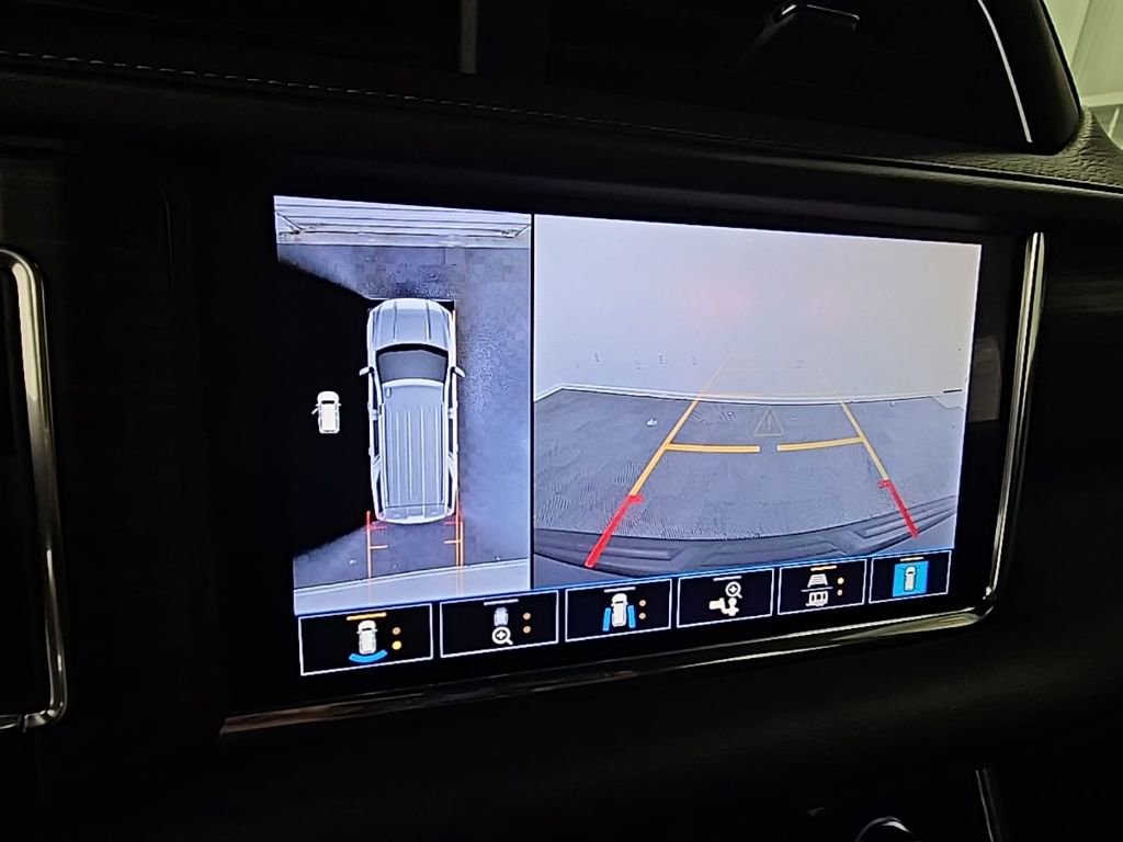 Used 2021 GMC Yukon Denali w/ Denali Premium Package image 20