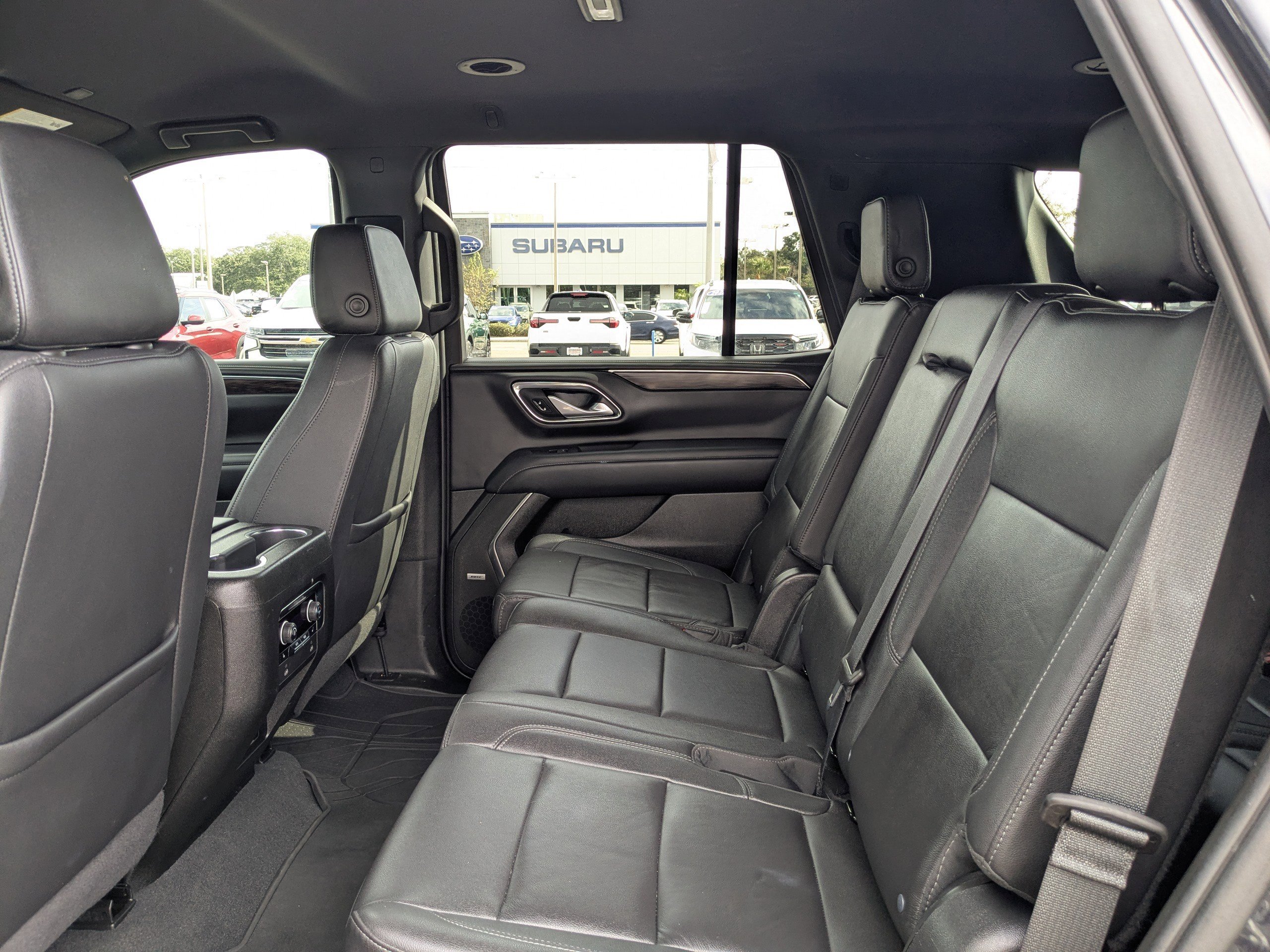 Used 2022 Chevrolet Tahoe LT w/ Luxury Package image 14