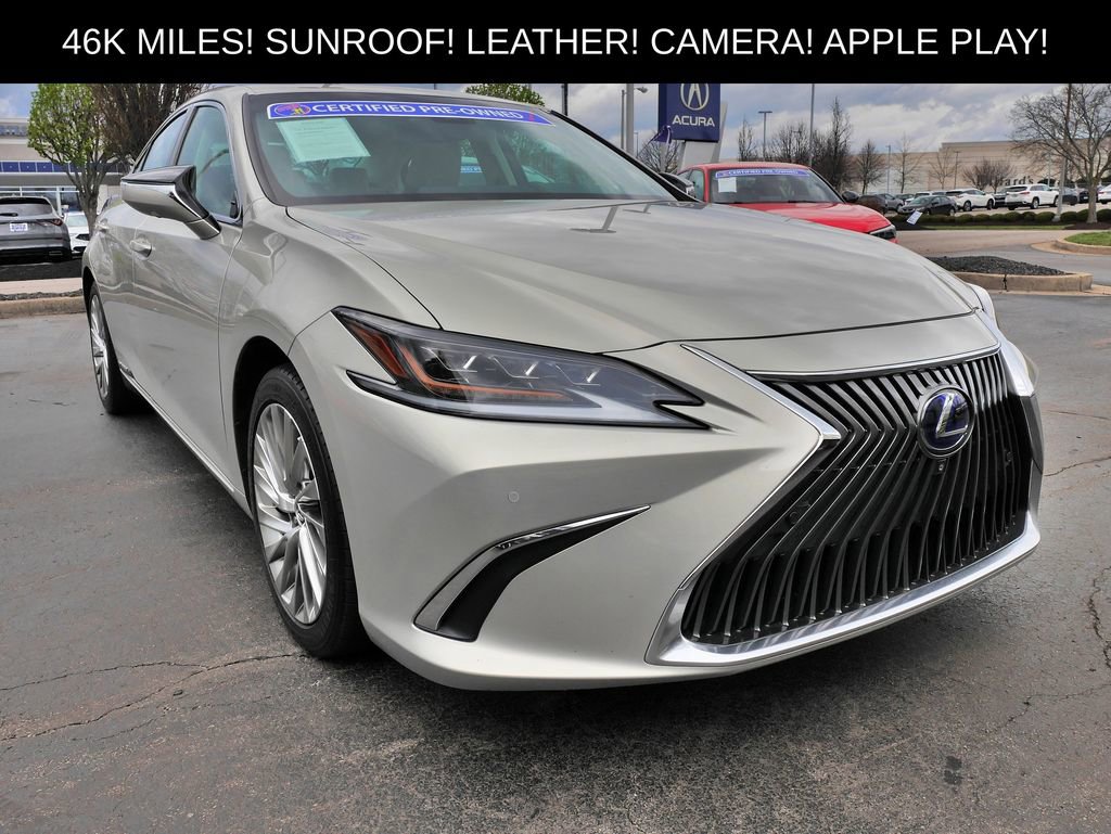 Used 2019 Lexus ES 300h w/ Accessory Package 2 image 1