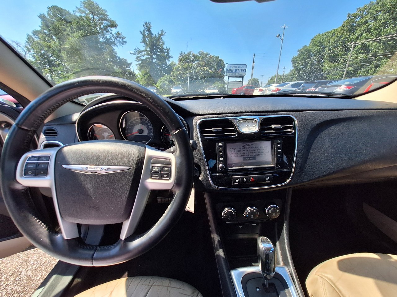 Used 2013 Chrysler 200 Limited w/ Sun/Sound Group image 19