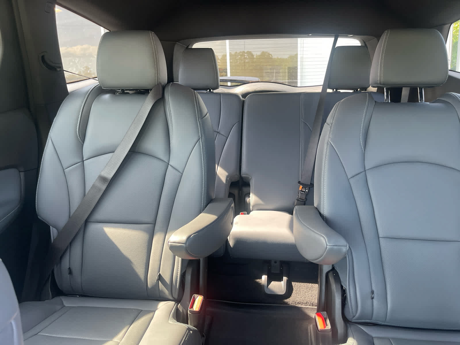 Used 2023 Buick Enclave Essence w/ Experience Buick Package FWD image 22