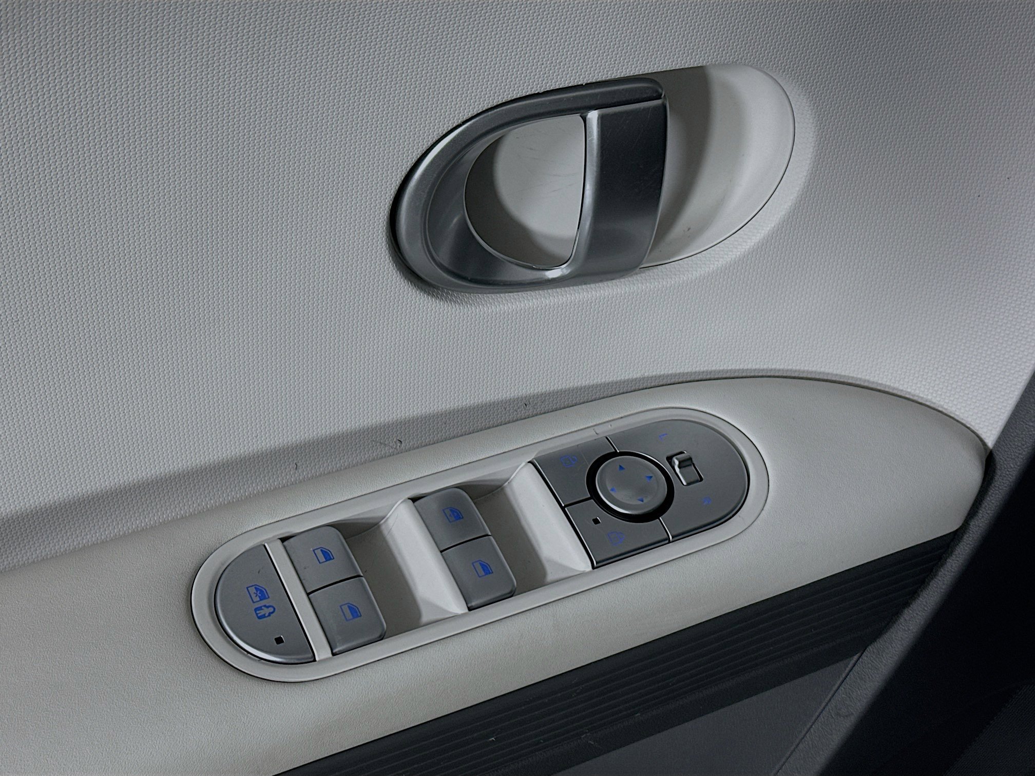 Used 2024 Hyundai Ioniq 5 SE image 14