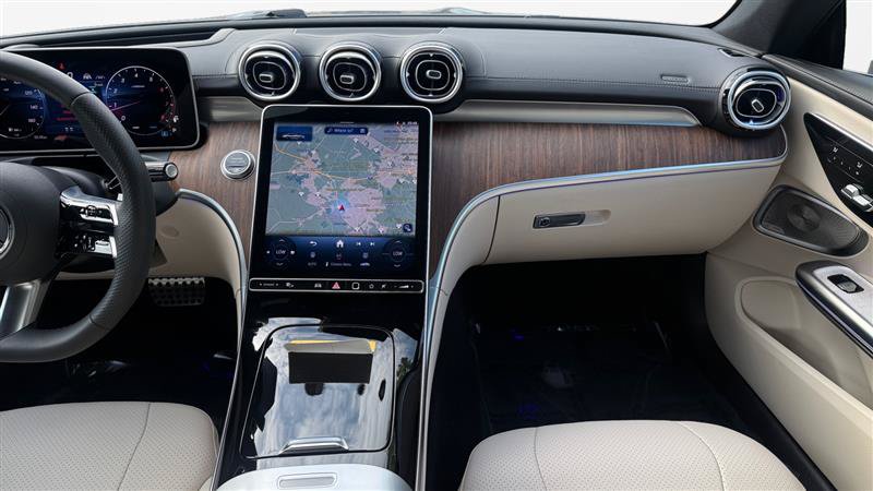 Used 2026 Mercedes-Benz CLE 450 4MATIC Coupe w/ Driver Assistance Package image 15