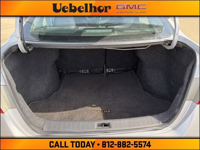 Used 2015 Nissan Sentra SV image 9