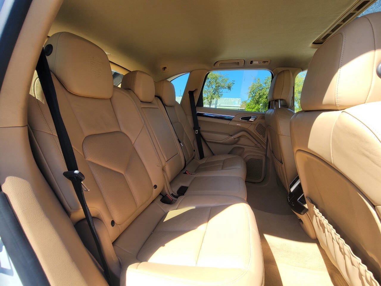 Used 2014 Porsche Cayenne Diesel Platinum Edition AWD/4WD image 12