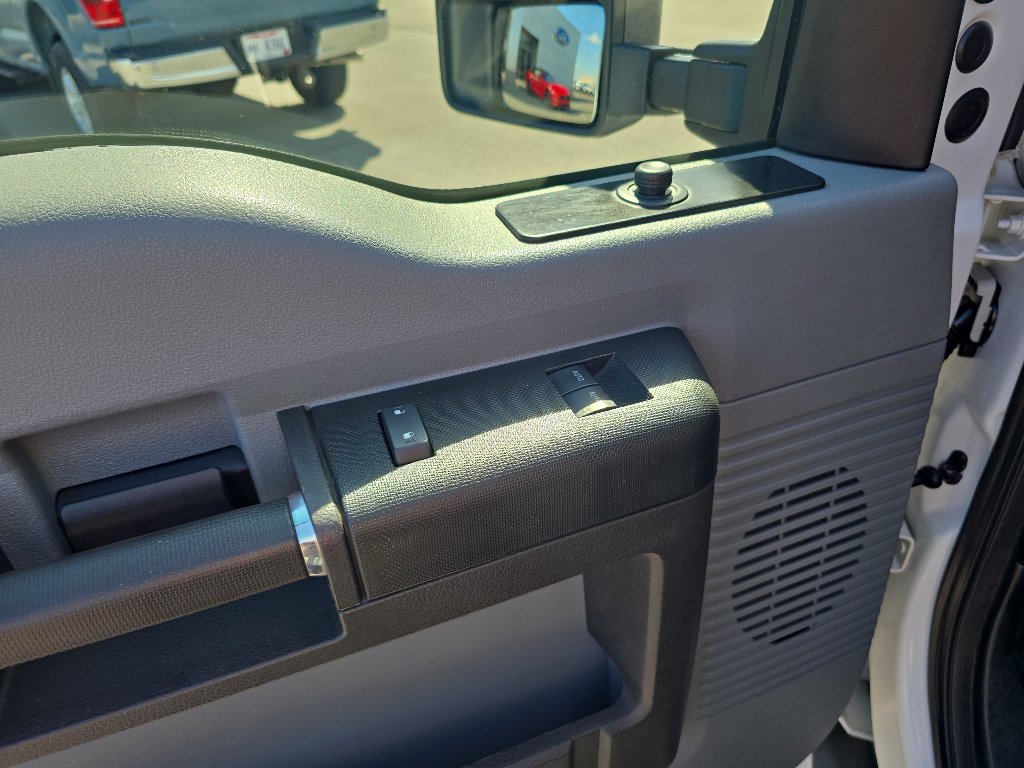 Used 2014 Ford F250 XL w/ Power Equipment Group AWD/4WD image 18